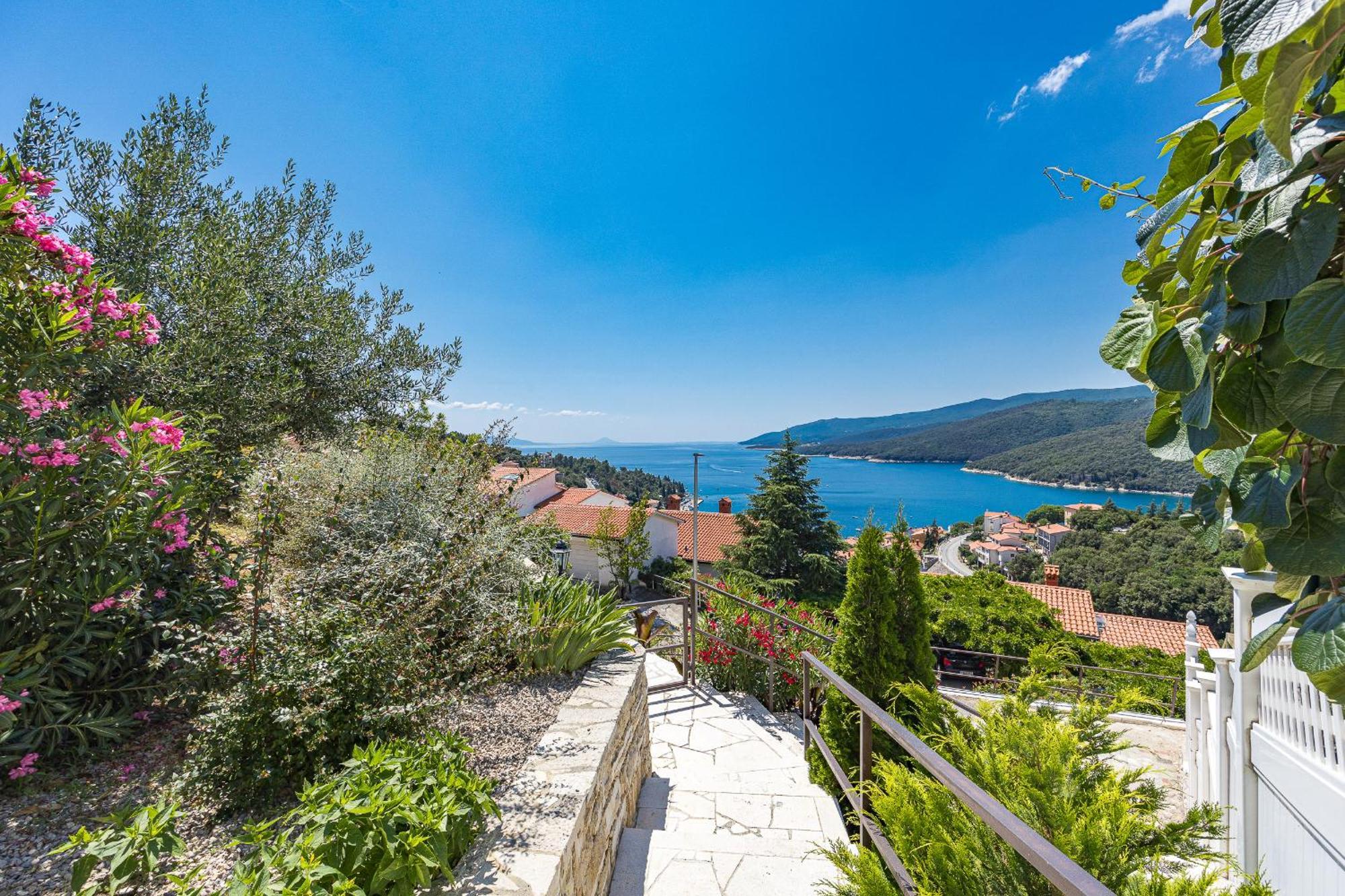 Ladym Lägenhet Rabac Exteriör bild