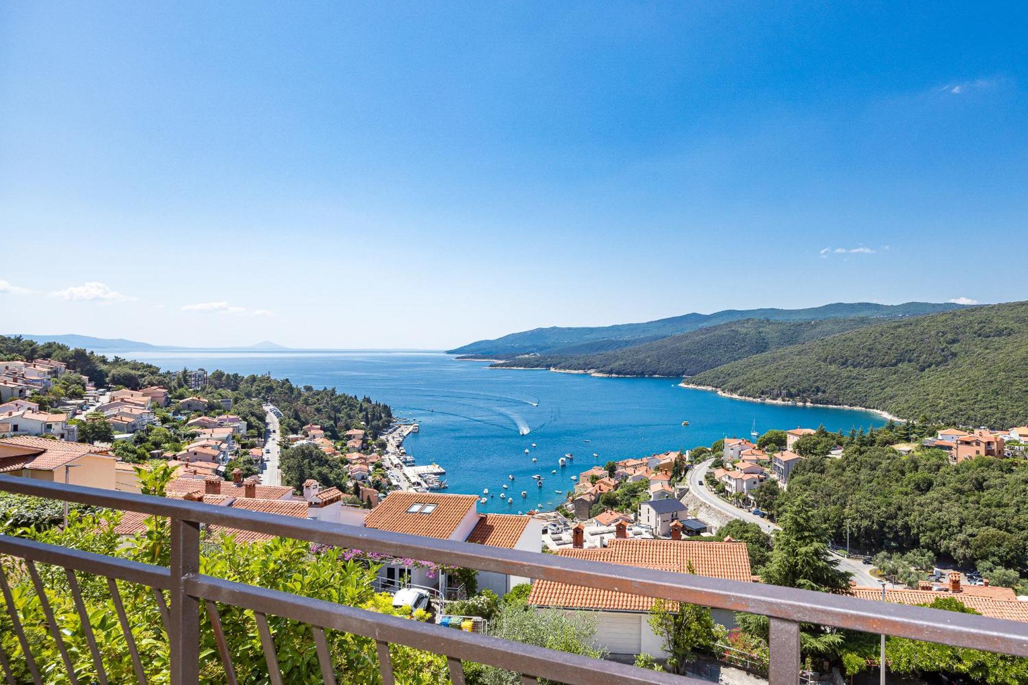 Ladym Lägenhet Rabac Exteriör bild